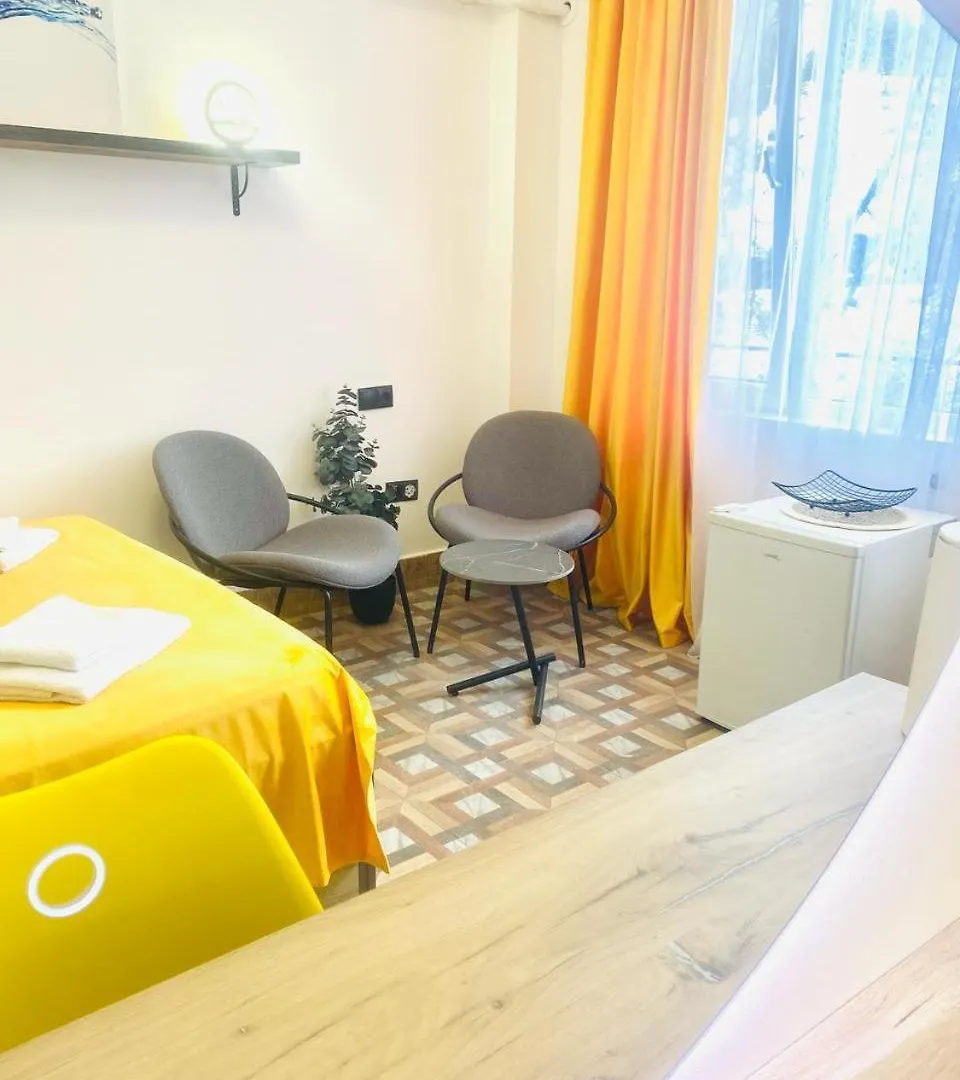 Summer Hotel In Batumi