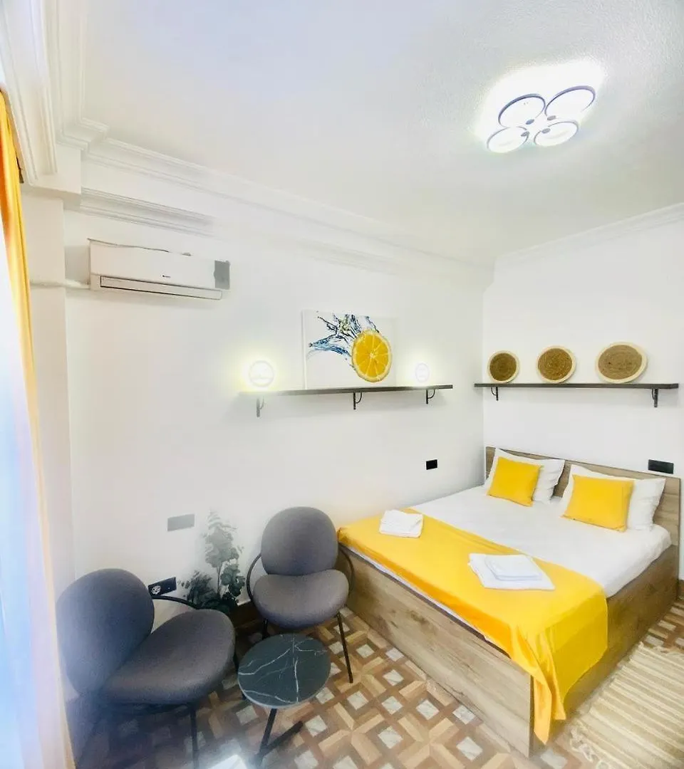 Summer Hotel In באטומי