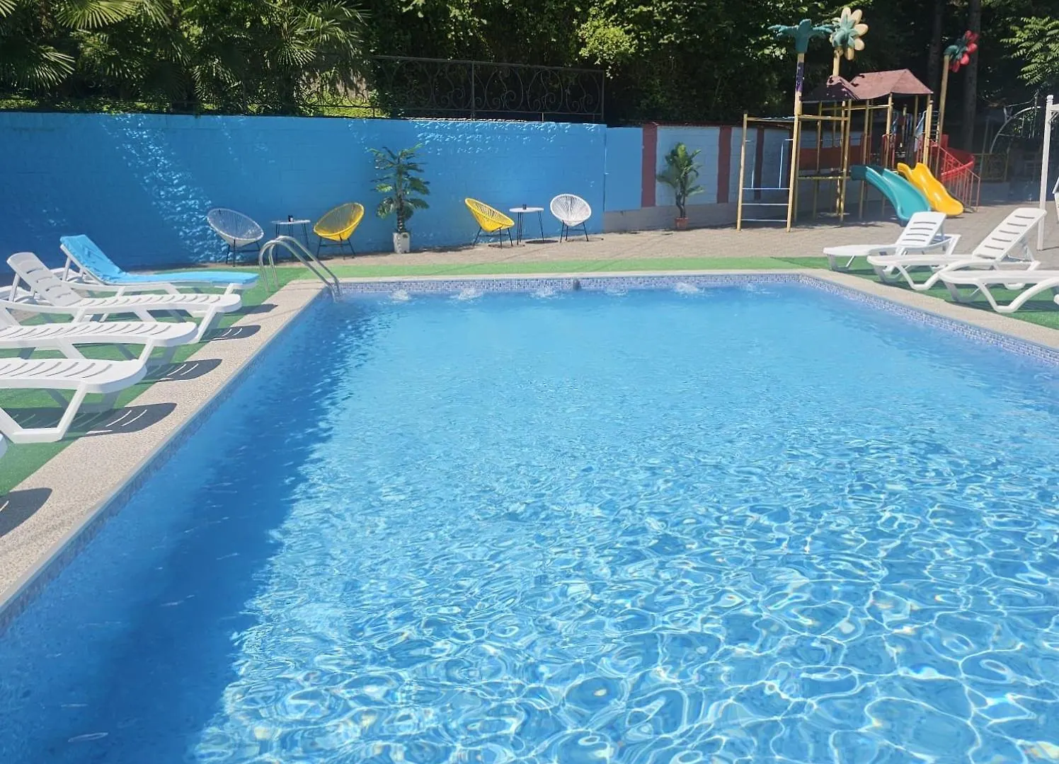 Summer Hotel In באטומי